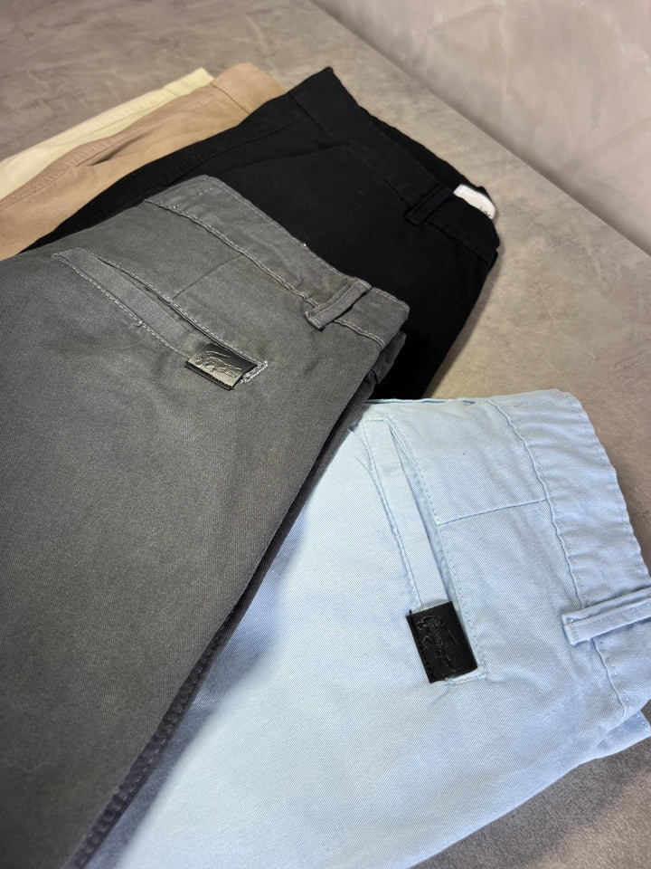 Compre 1 e leve 2 - Bermudas Sarja LCT + Frete grátis para todo o Brasil